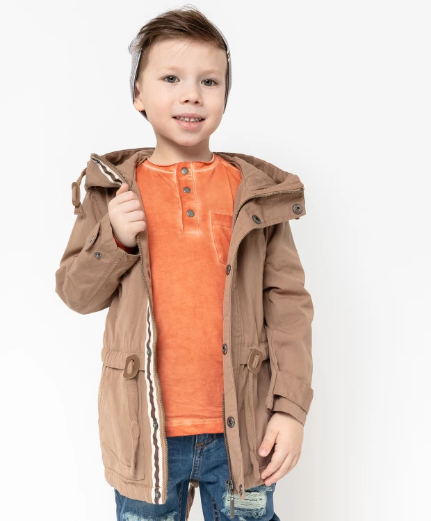 фото Коричневая ветровка с принтом gulliver (110)