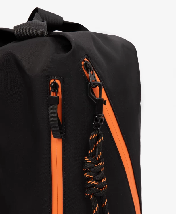 фото Мягкая плащевая сумка с яркими литыми молниями gulliver (one size)