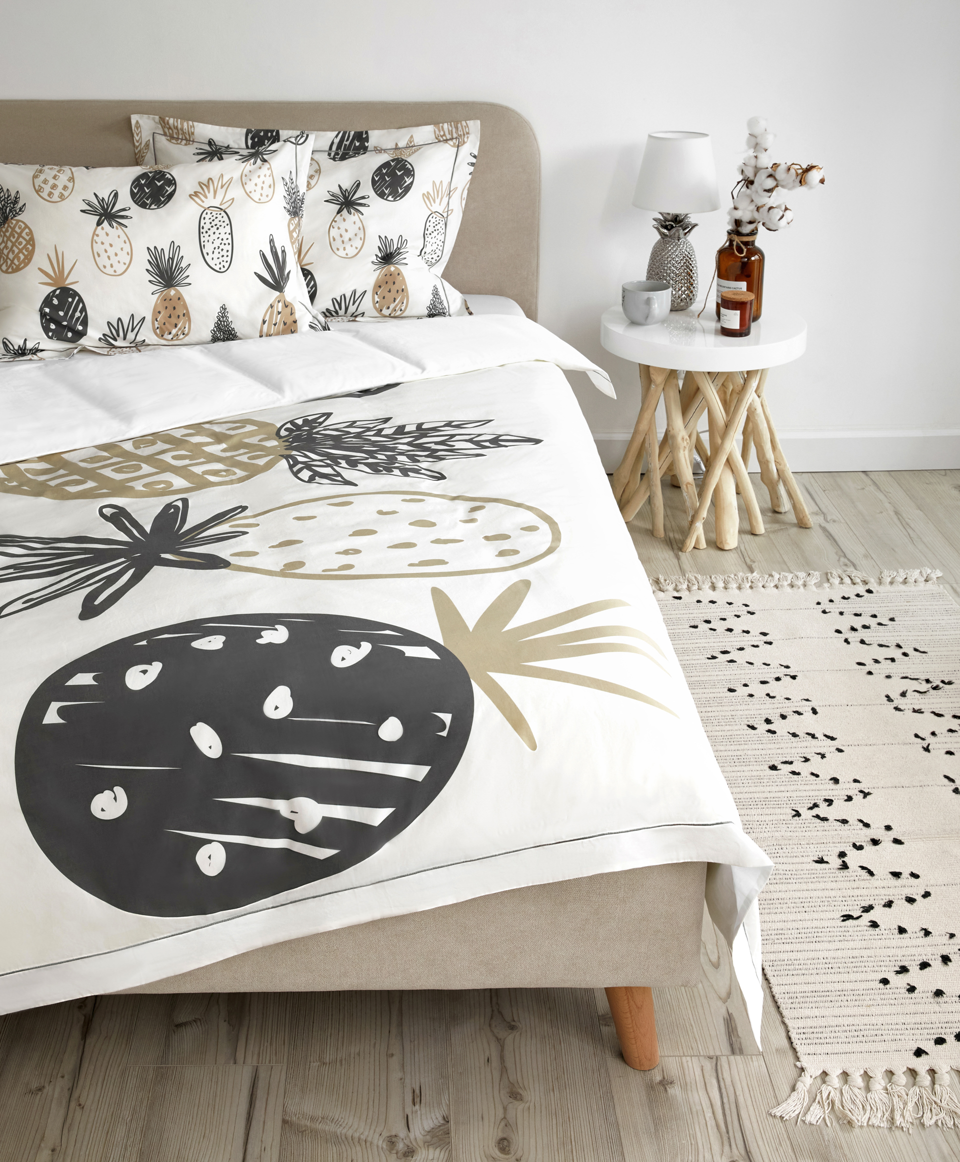 фото Комплект постельного белья &quot;4 ананаса&quot; 1,5 спальный белый gulliver