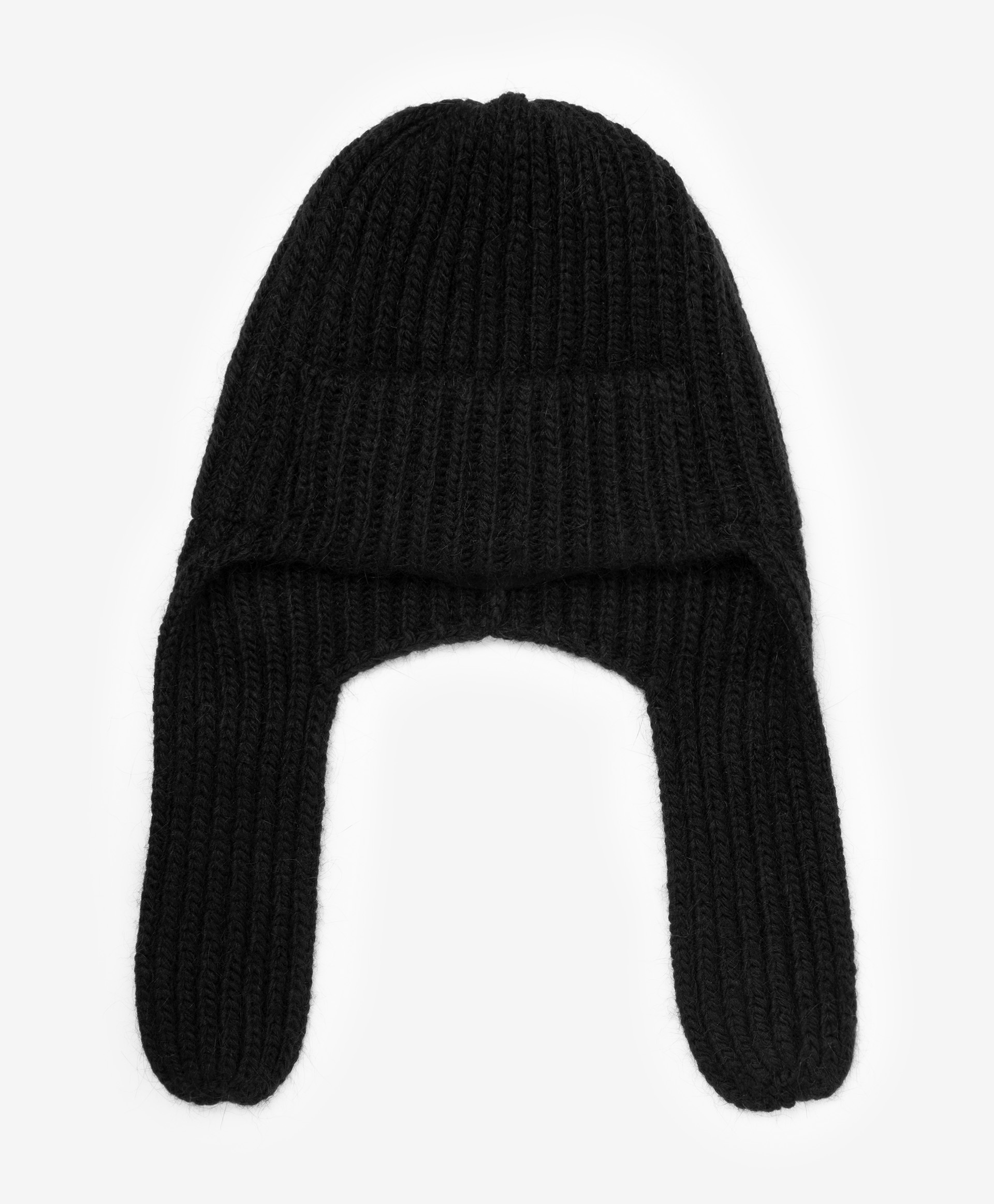 фото Шапка-ушанка вязаная черная gulliver