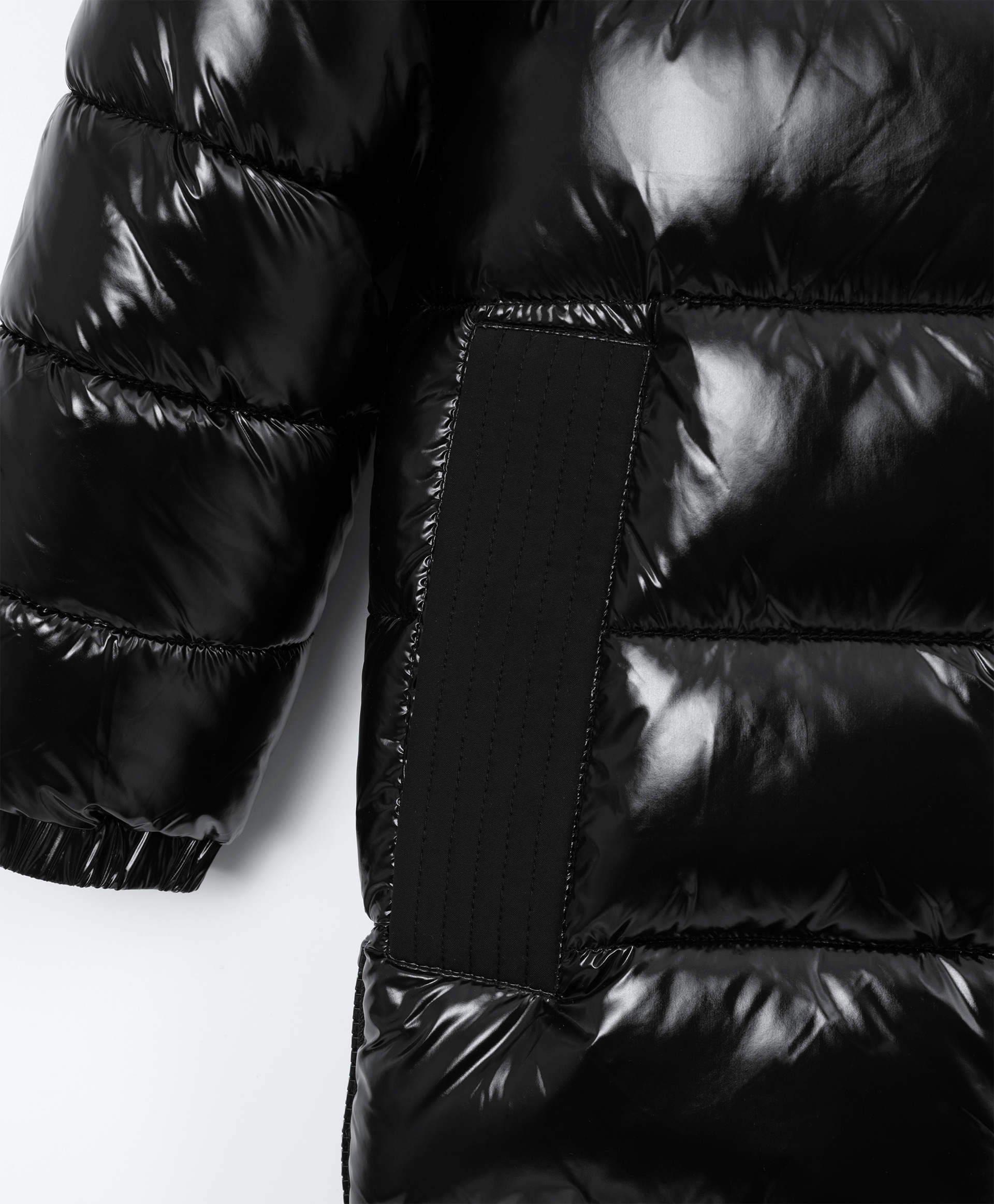 фото Пальто зимнее со светоотражающими элементами черное gulliver