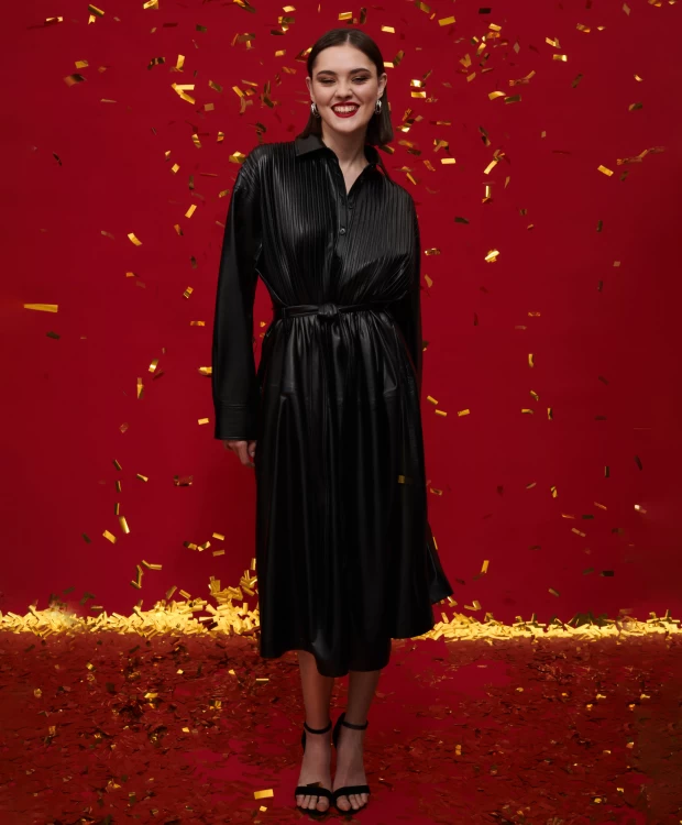 фото Платье оверсайз из экокожи черное glvr (s)