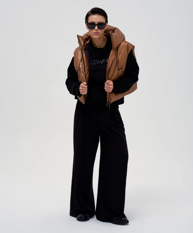 фото Жилет оверсайз из экокожи золотистого цвета glvr (l)