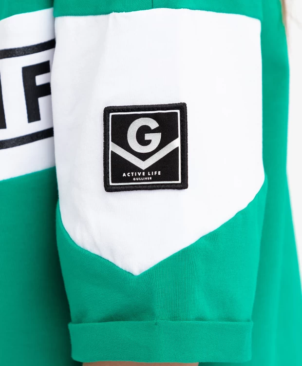 Зеленая футболка с принтом Gulliver