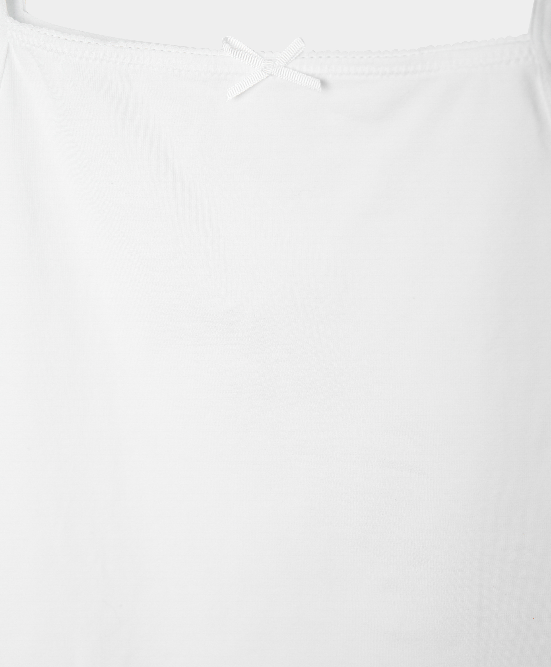 фото Майка белая на бретелях gulliver