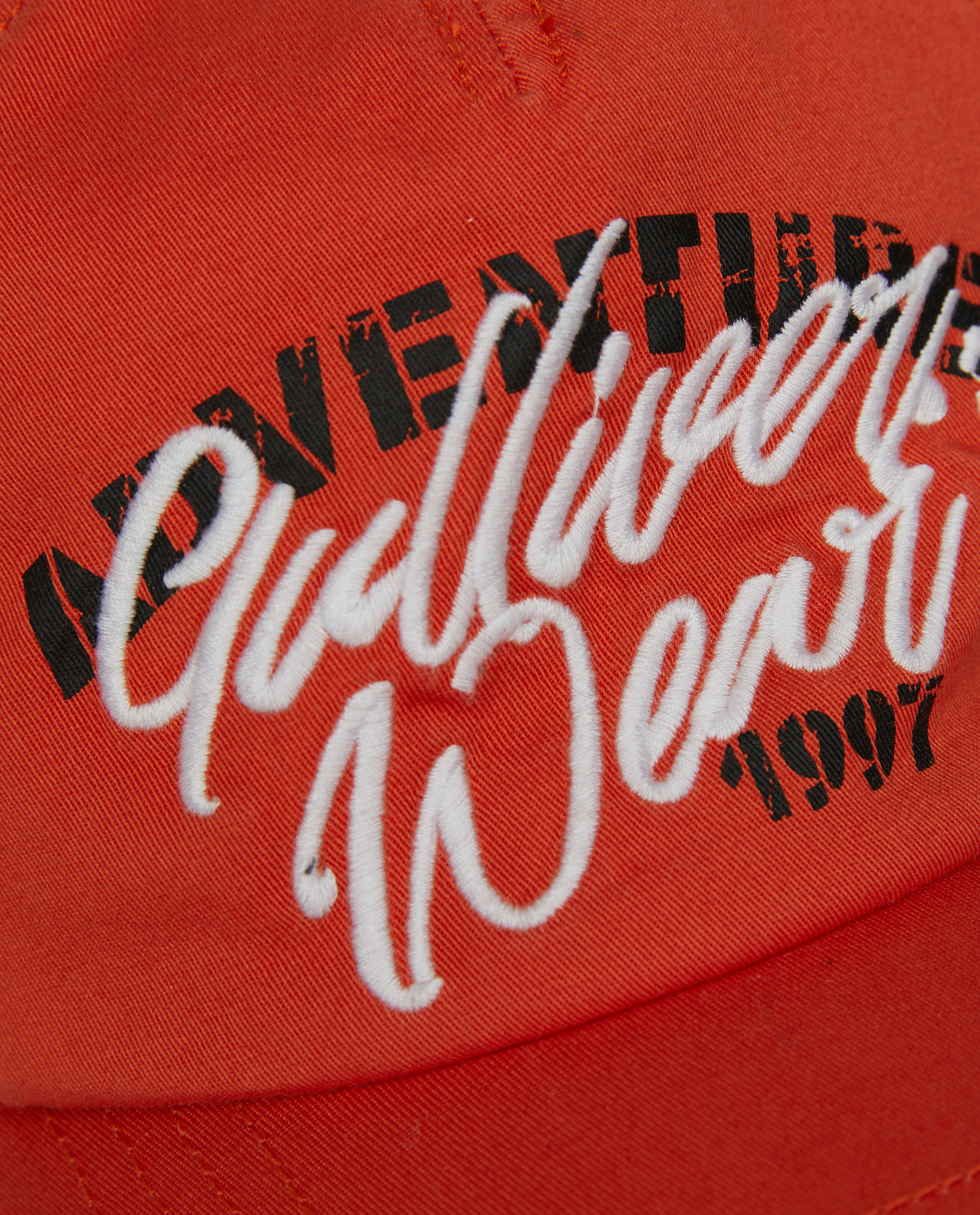 фото Кепка оранжевая с принтом gulliver