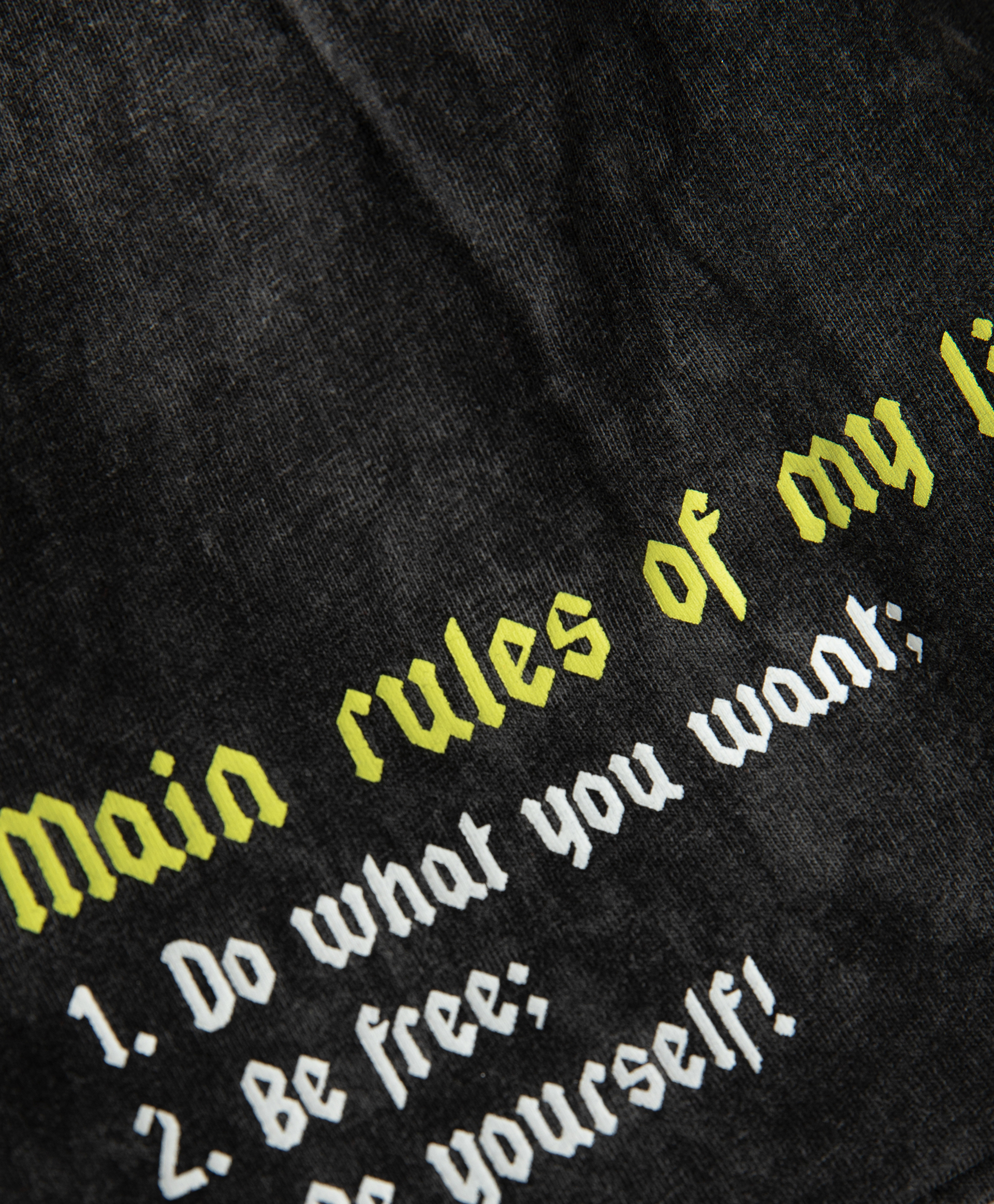 фото Шапка с эффектом тай-дай черная gulliver