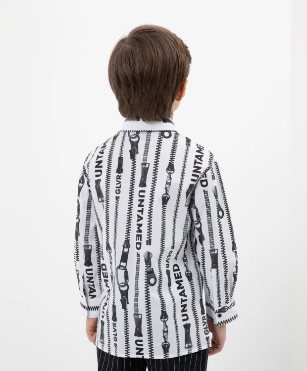 фото Рубашка прямого силуэта с удлиненной линией спинки и вертикальным принтом белая gulliver (116)