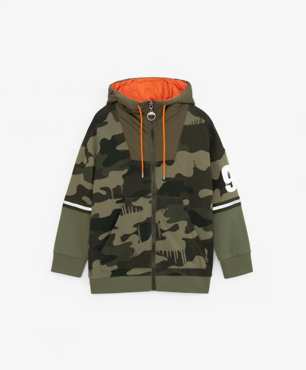 фото Толстовка на молнии с капюшоном и светоотражающими элементами хаки gulliver (152)