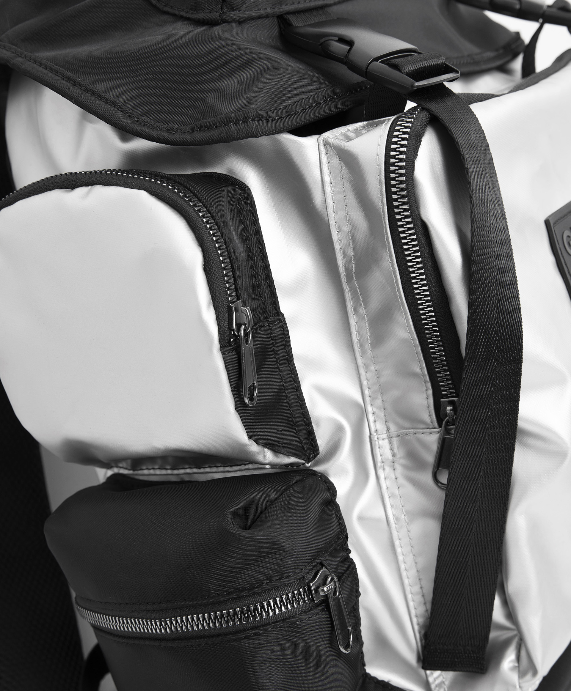 Рюкзак с карманами металлик Gulliver 12212BJA2100, размер One size - фото 2
