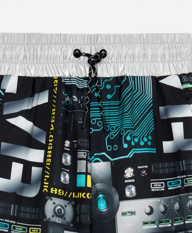 фото Брюки из плащовки с подкладкой-сеткой черные gulliver (134)