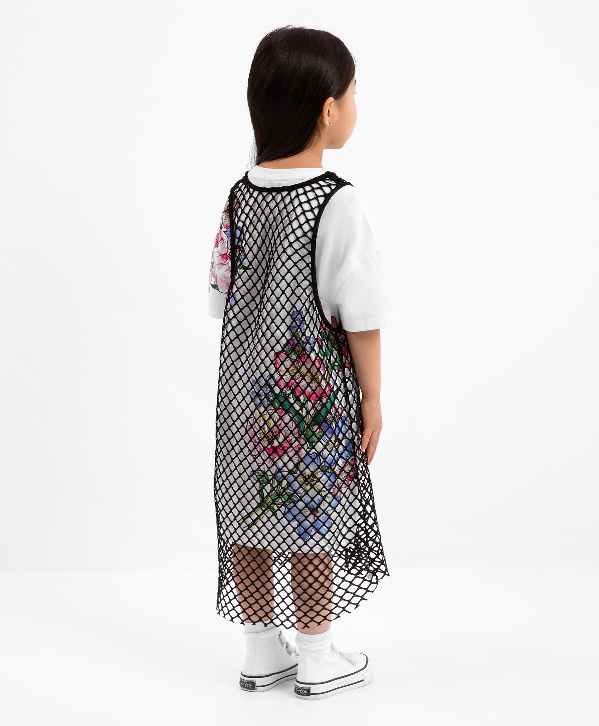 Комплект из трикотажного платья  и сарафана из крупной сетки Gulliver 12303GMC5002, размер 116, цвет белый - фото 3