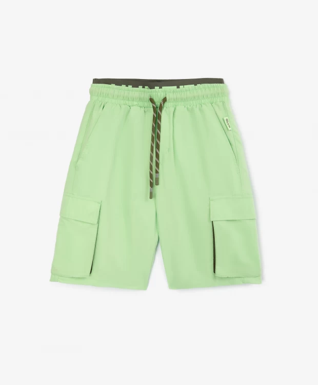 цена Плавательные шорты с карманами карго зеленые для мальчика Gulliver
