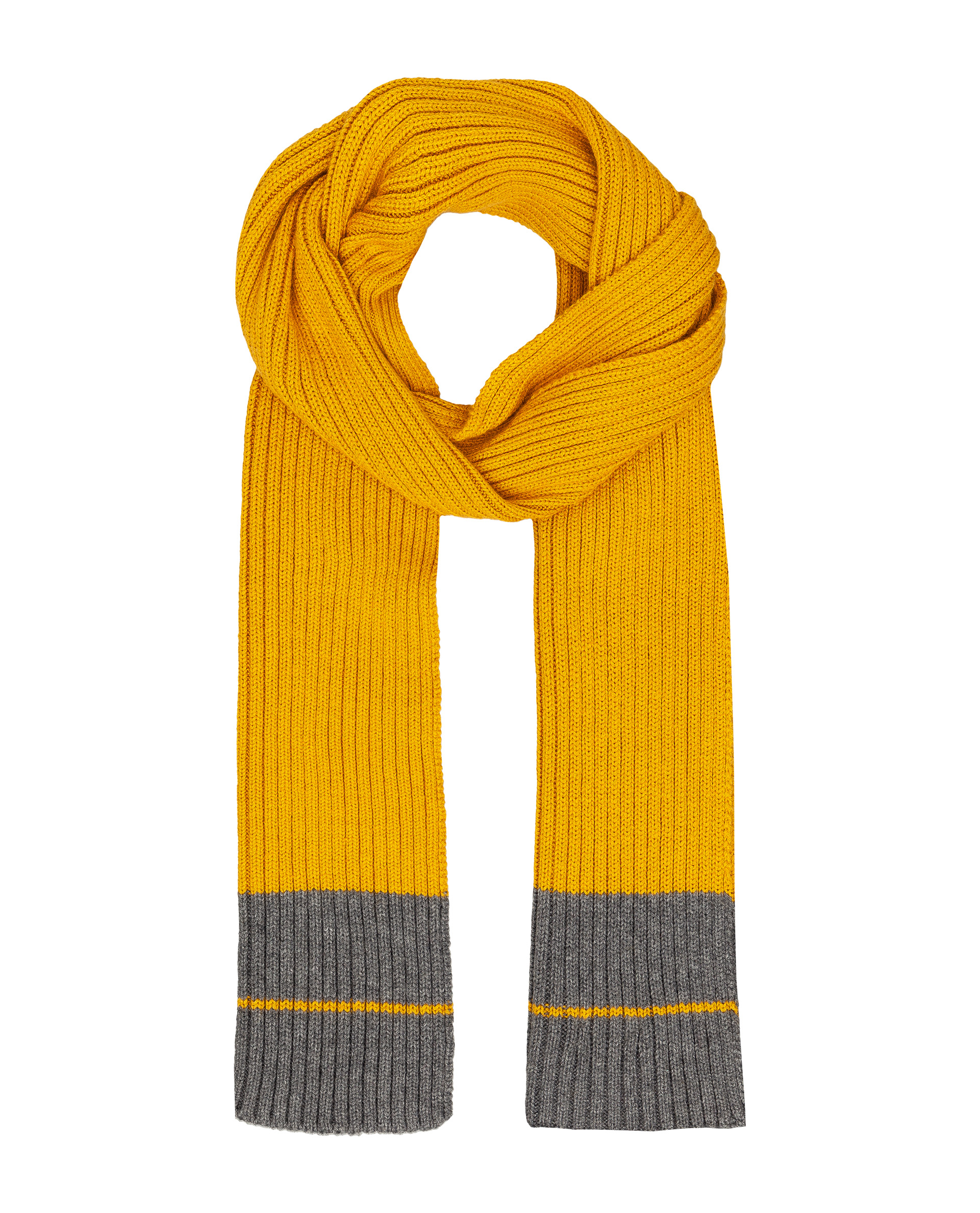фото Желтый вязаный шарф gulliver