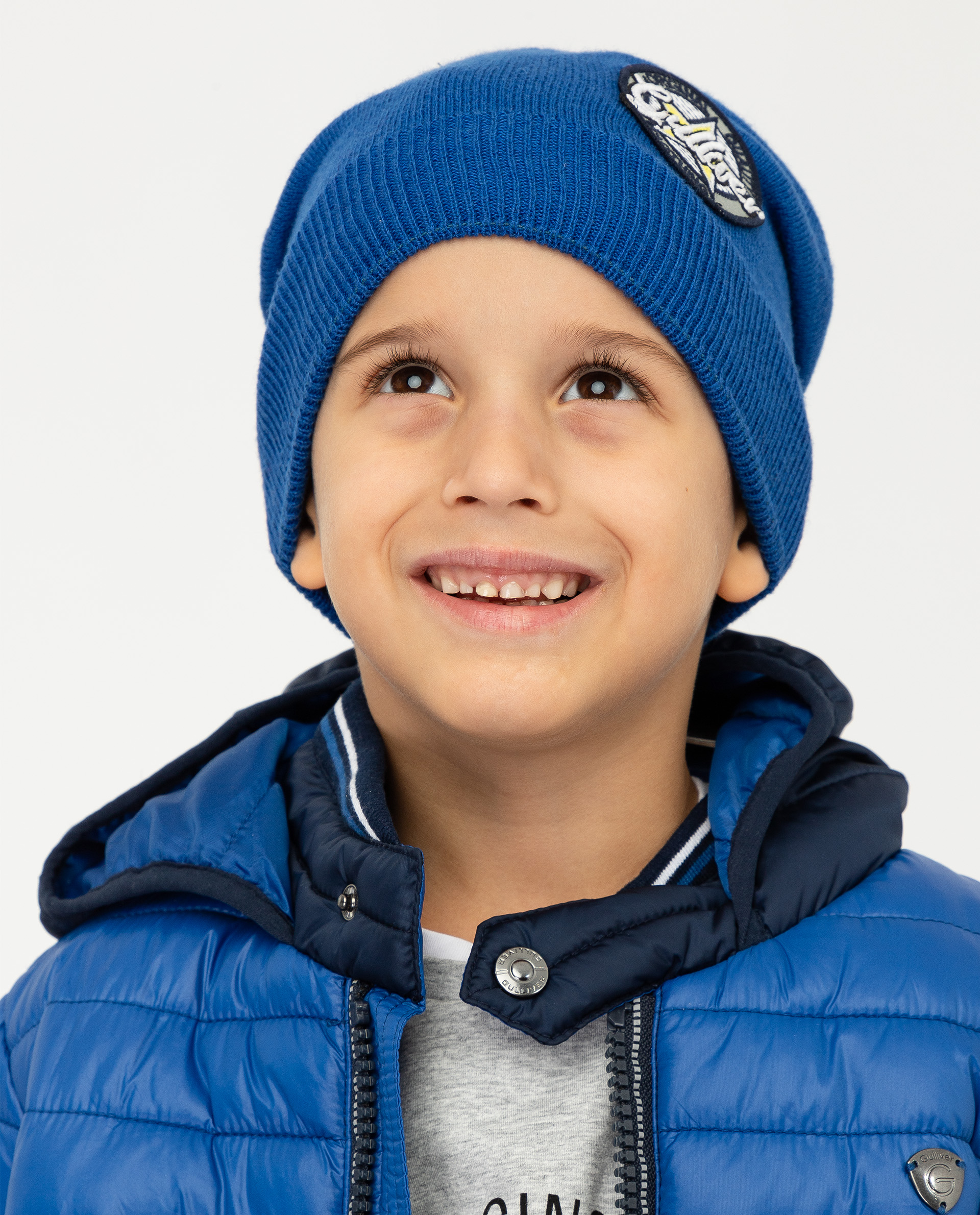 фото Синяя вязаная шапка gulliver