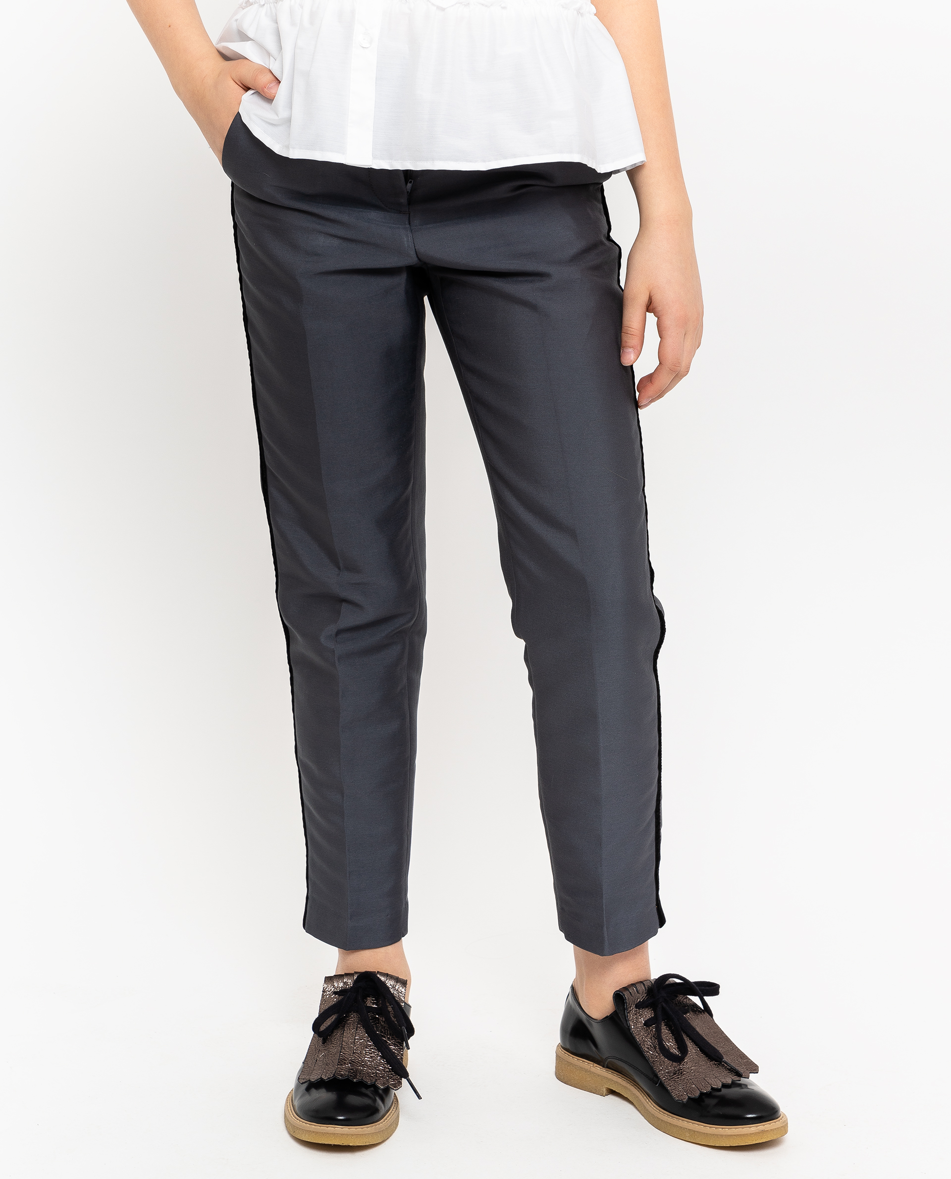 фото Серые брюки с лампасами gulliver