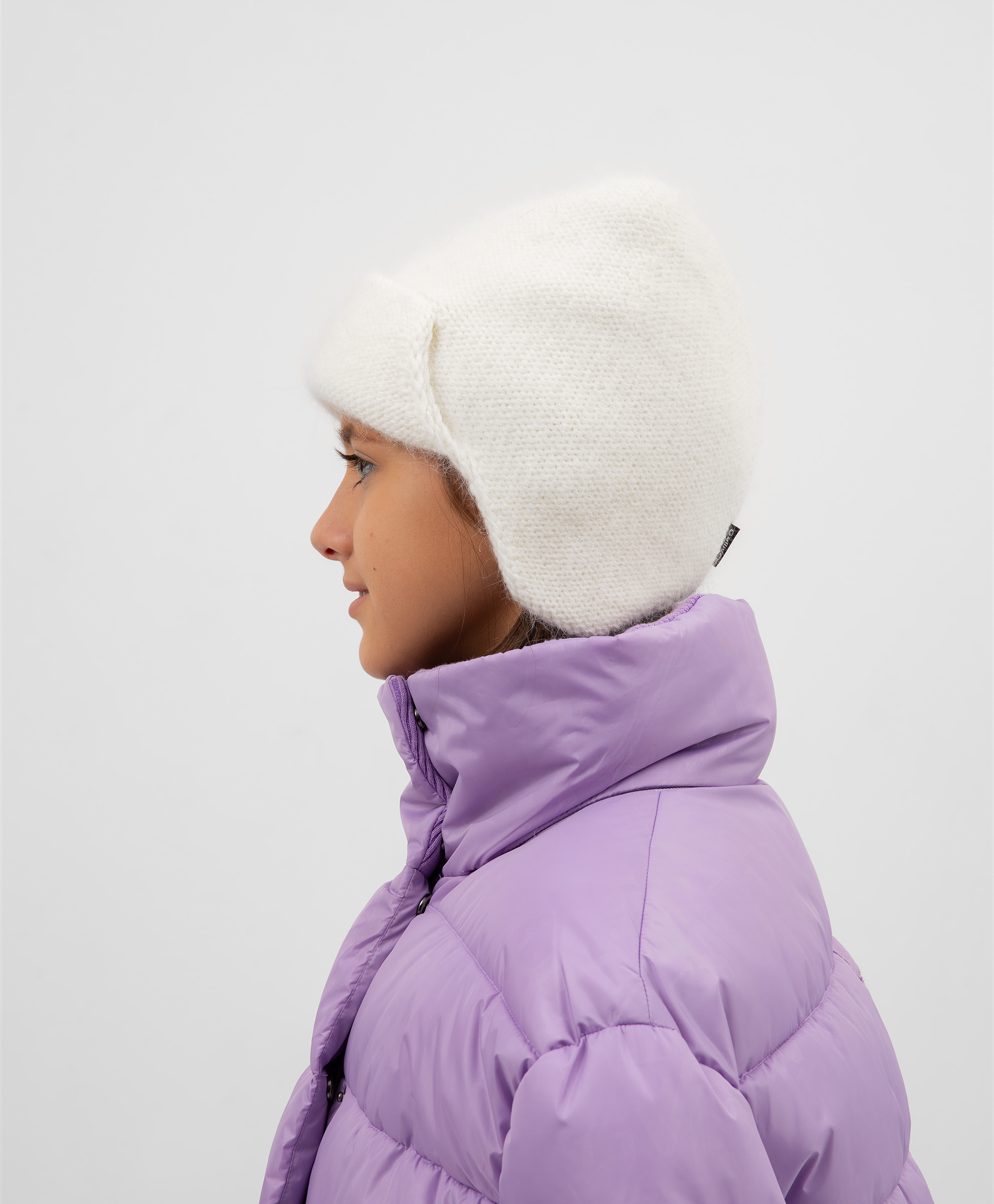 фото Шапка вязаная молочного цвета gulliver