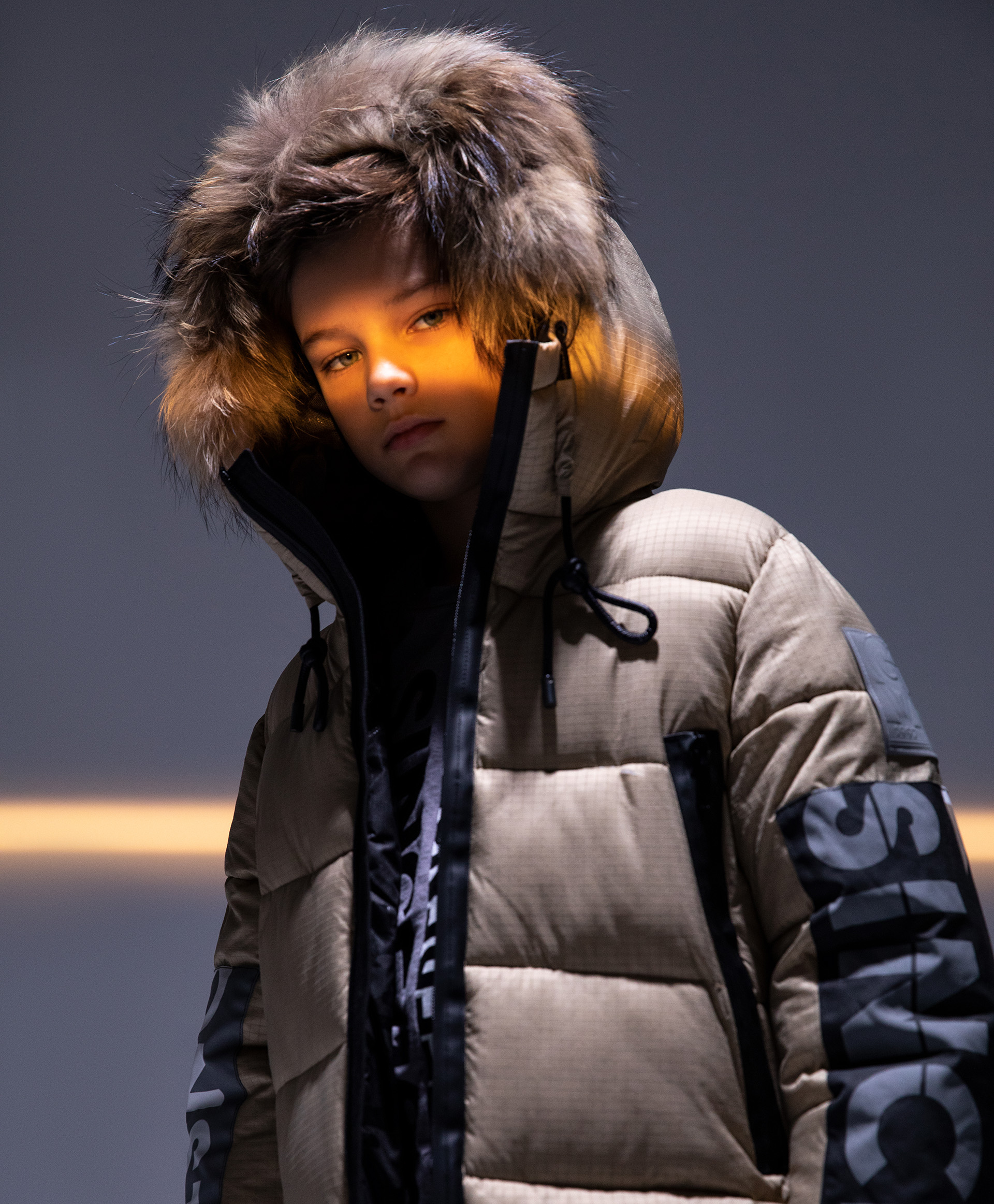 фото Куртка зимняя со светоотражающими элементами бежевая gulliver