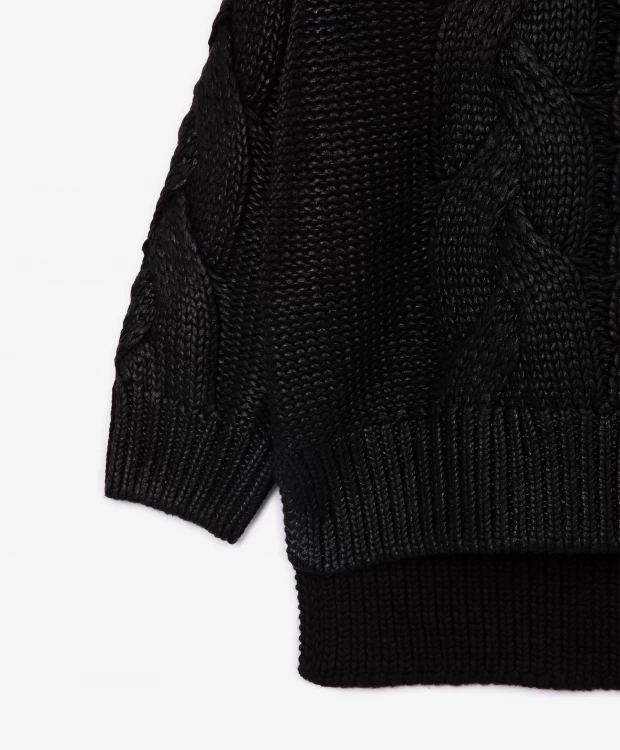 Черные вязаные свитера