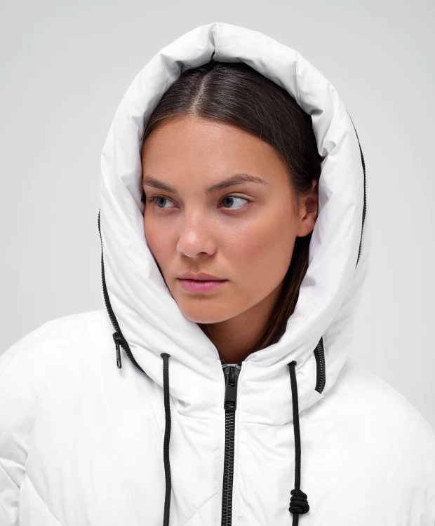 фото Куртка оверсайз с капюшоном белая glvr (l)