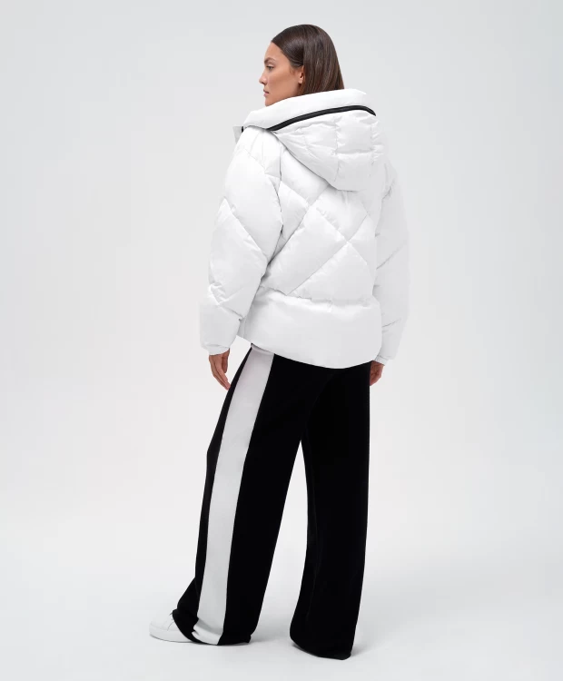 фото Куртка оверсайз с капюшоном белая glvr (l)